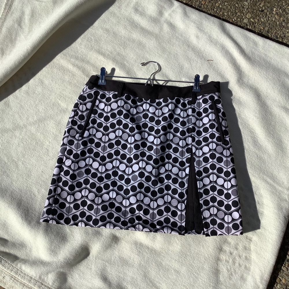 NVO GOLF SKORT SIZE6